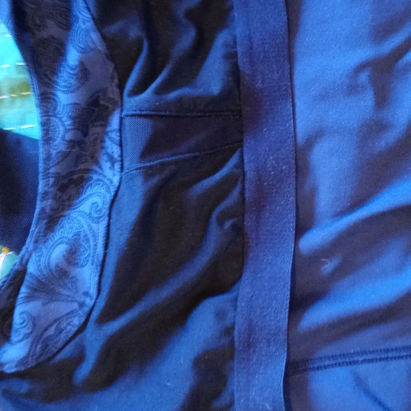 Lululemon Blue Paisley Work out Tank - Picture 6 of 9